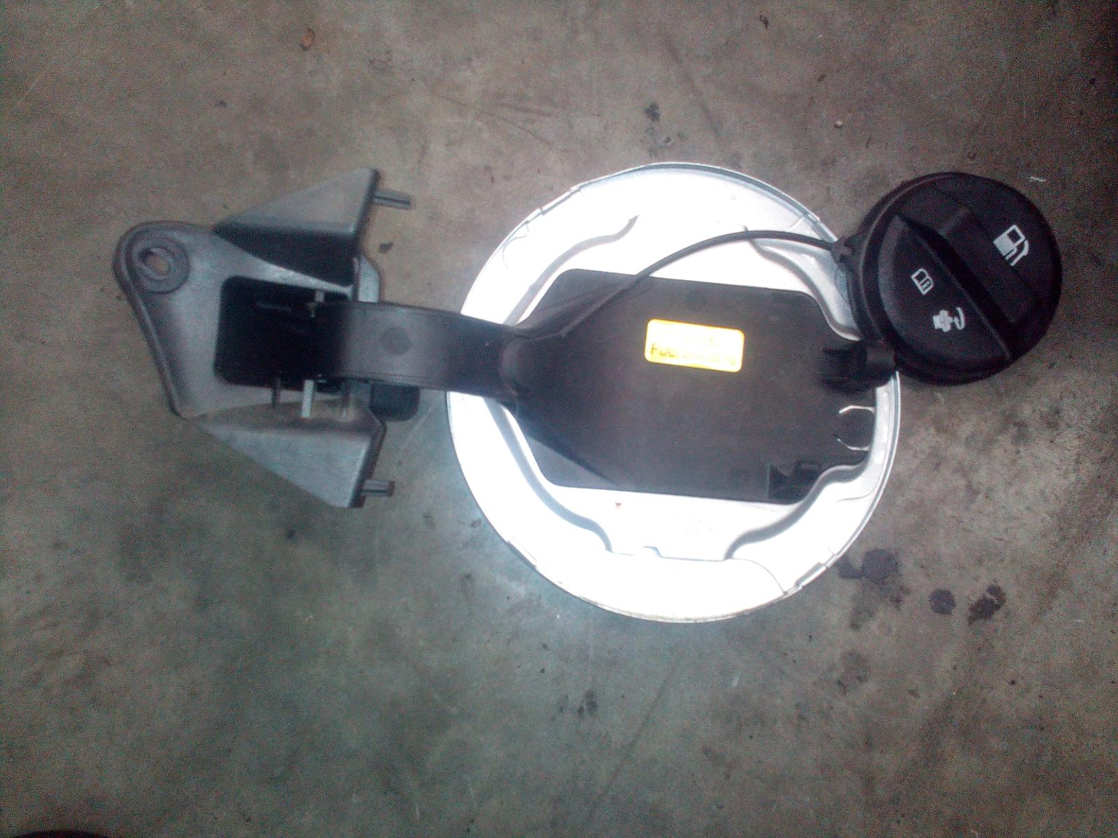 View Auto part Fuel Door / Filler Holden Commodore 2009