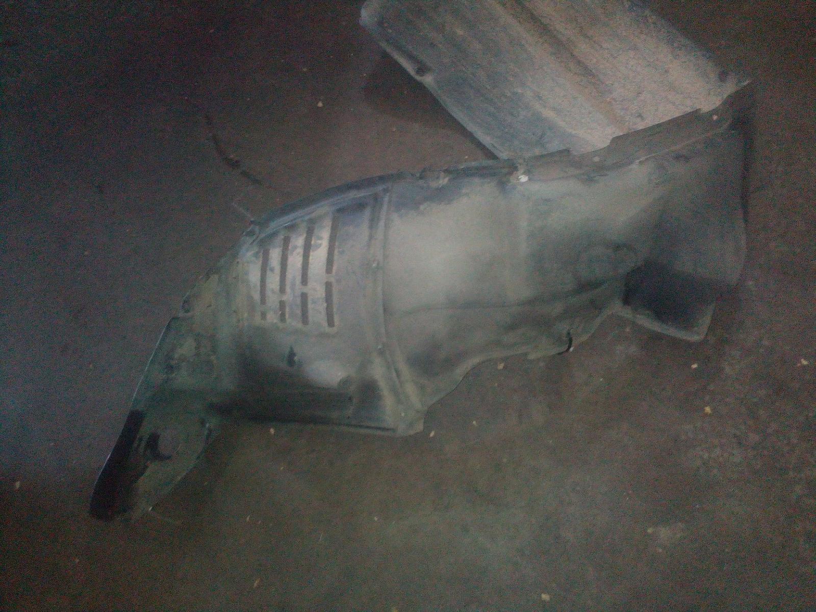 2004 Toyota Kluger Right Guard Liner View Auto part Right Guard Liner Toyota Kluger 2004
