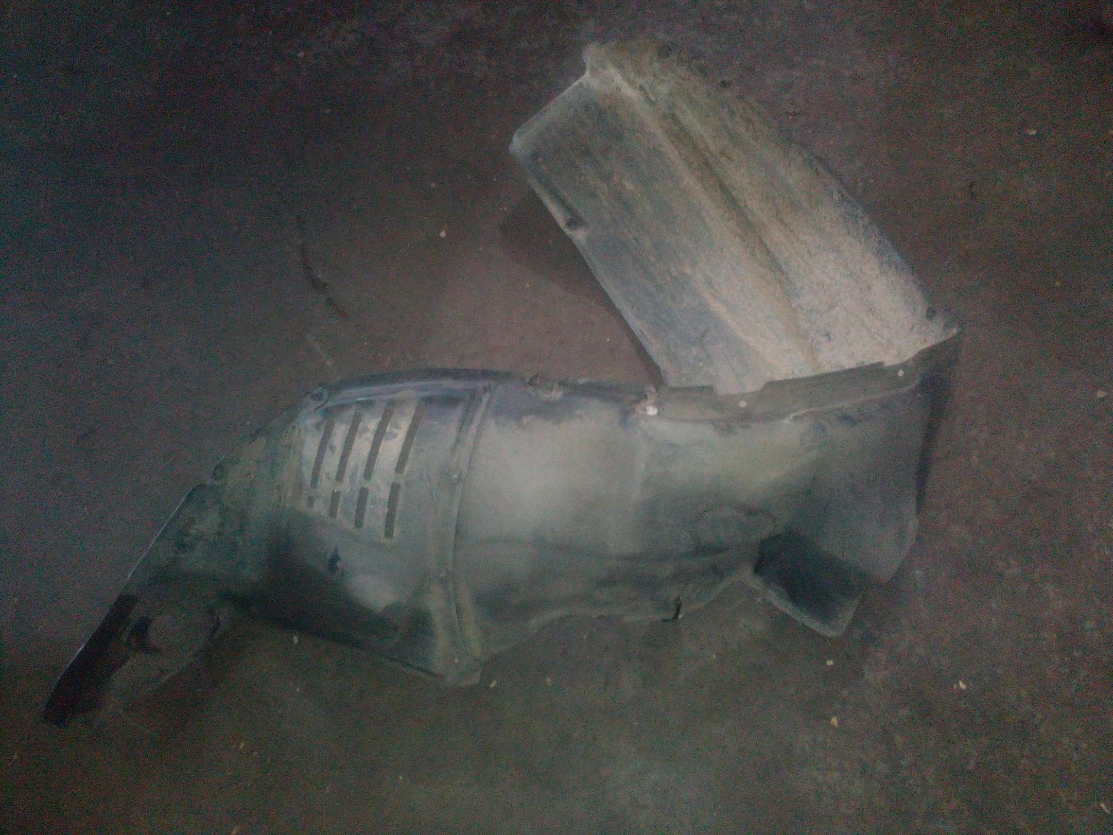2004 Toyota Kluger Right Guard Liner View Auto part Right Guard Liner Toyota Kluger 2004