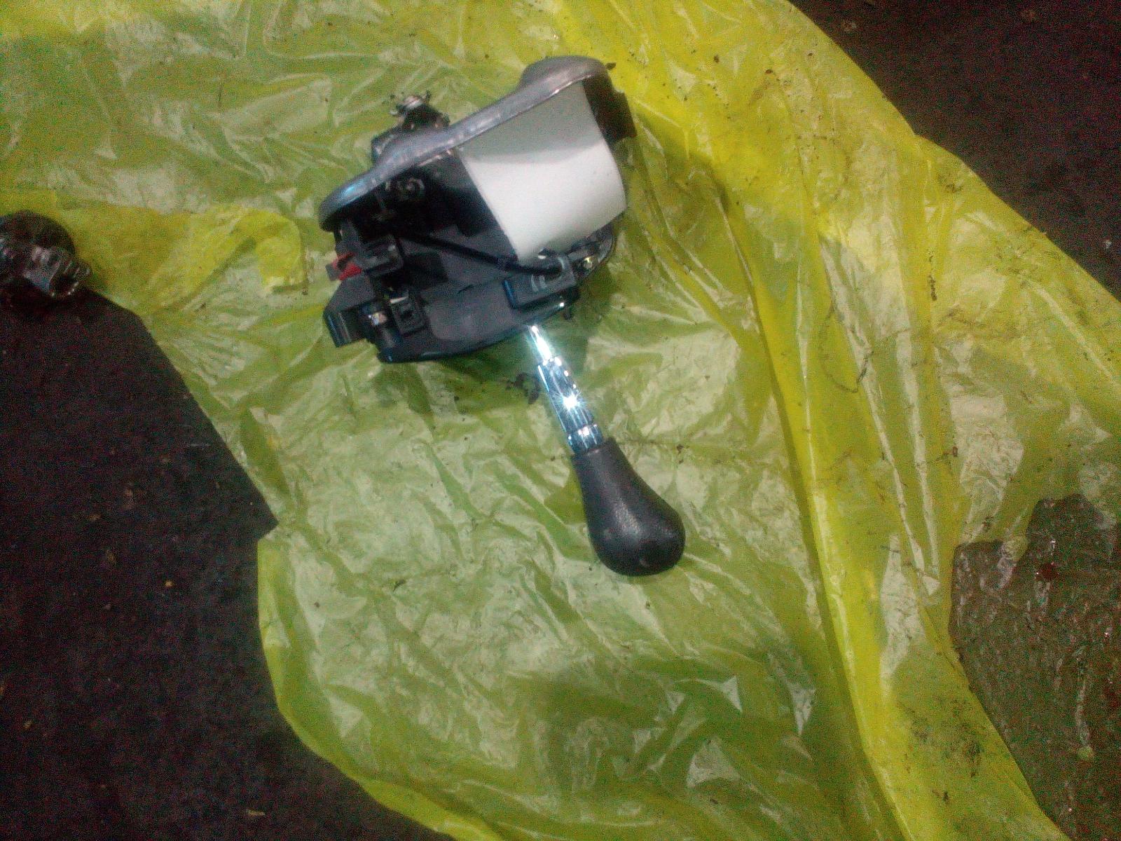 View Auto part Gear Stick/Shifter Toyota Kluger 2004