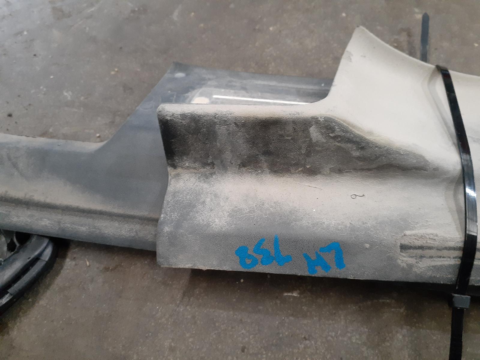 View Auto part Body/Door Mould Holden Commodore 2011