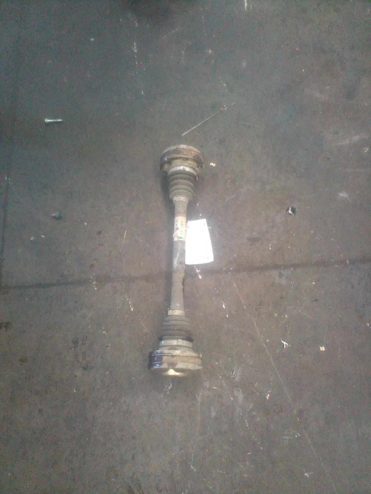 View Auto part Left Driveshaft Holden Commodore 2003