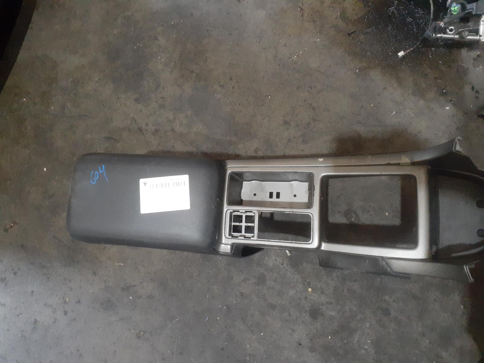 View Auto part Console Holden Commodore 2003