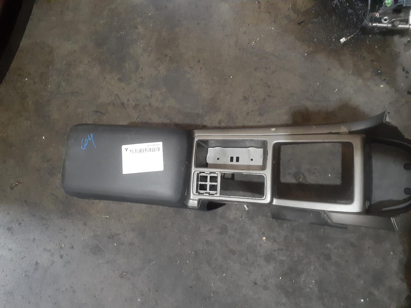 View Auto part Console Holden Commodore 2003