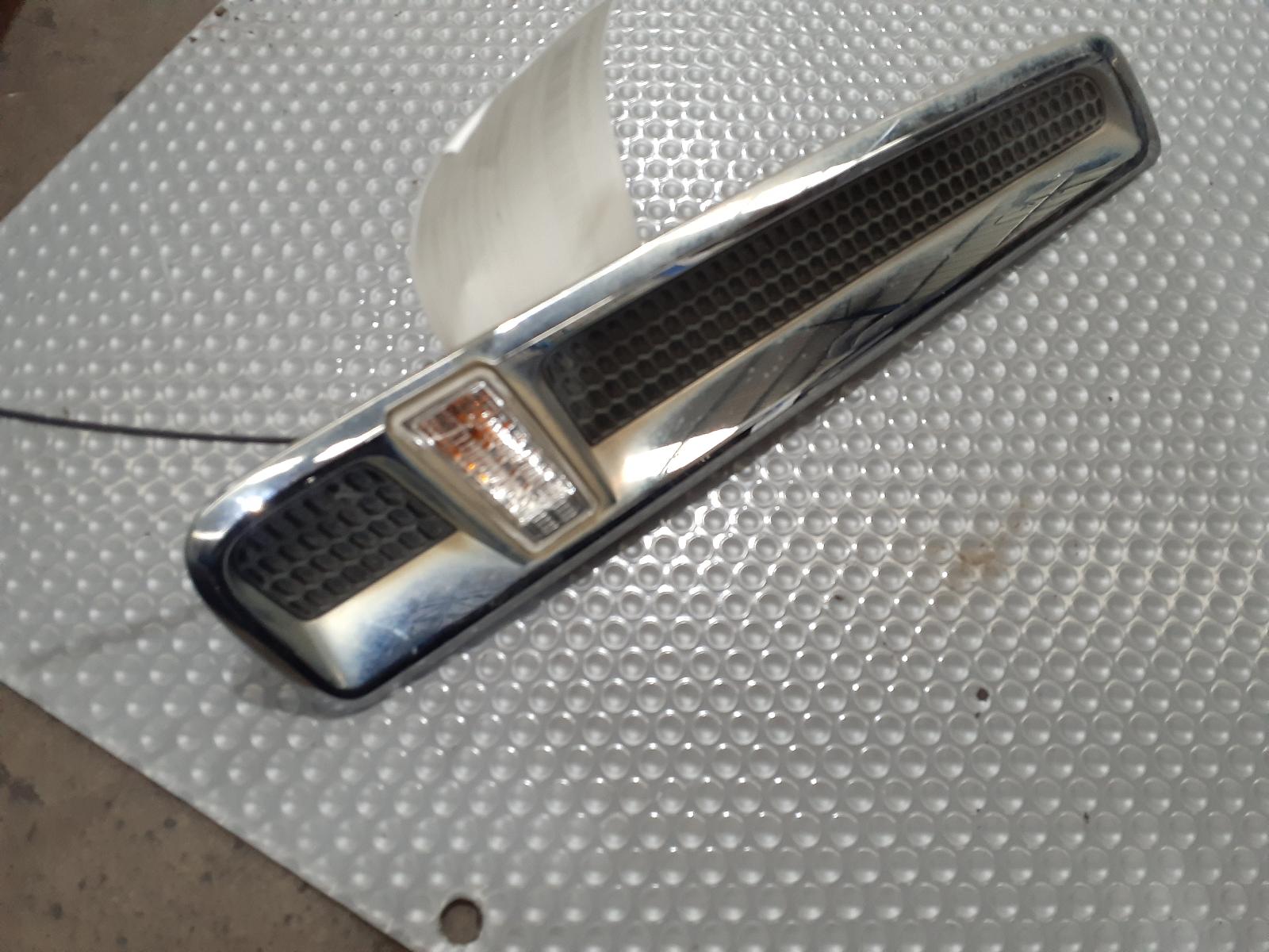 View Auto part Right Indicator/Fog/Side Holden Commodore 2014