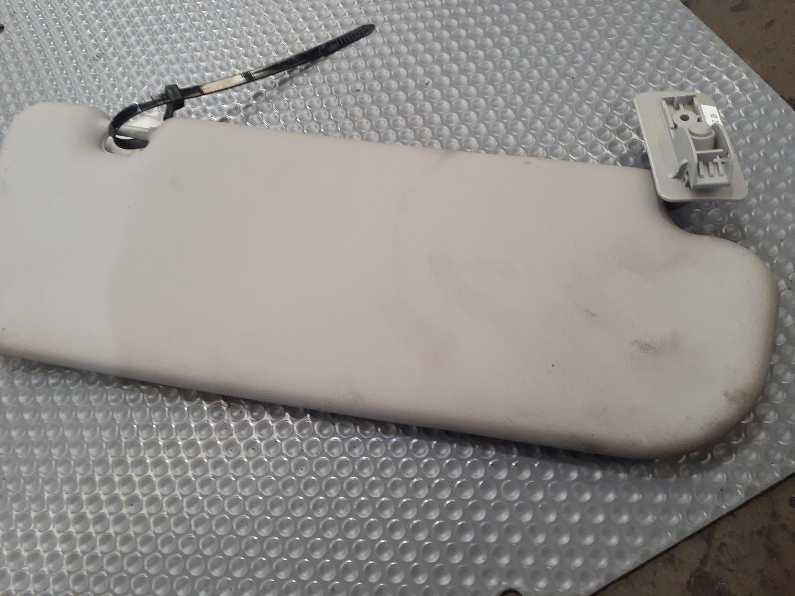 View Auto part Sunvisor Holden Commodore 2014