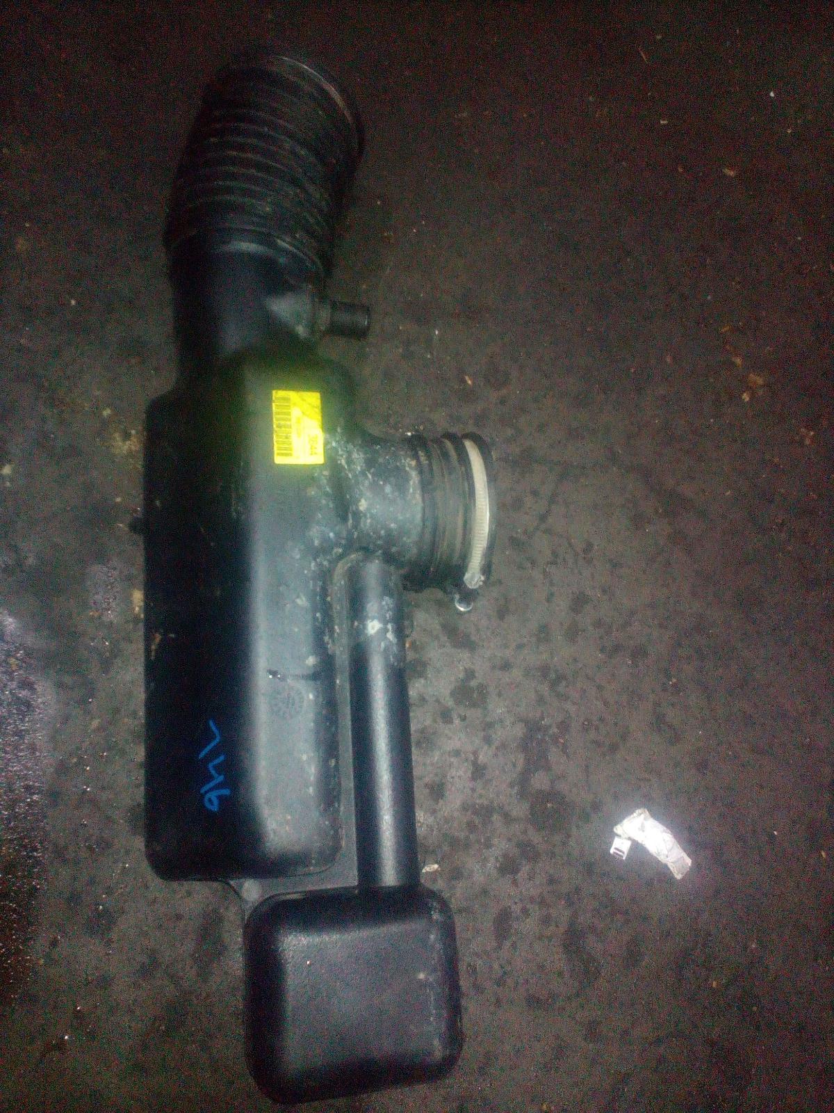 View Auto part Air Cleaner Duct/Hos Holden Commodore 2009