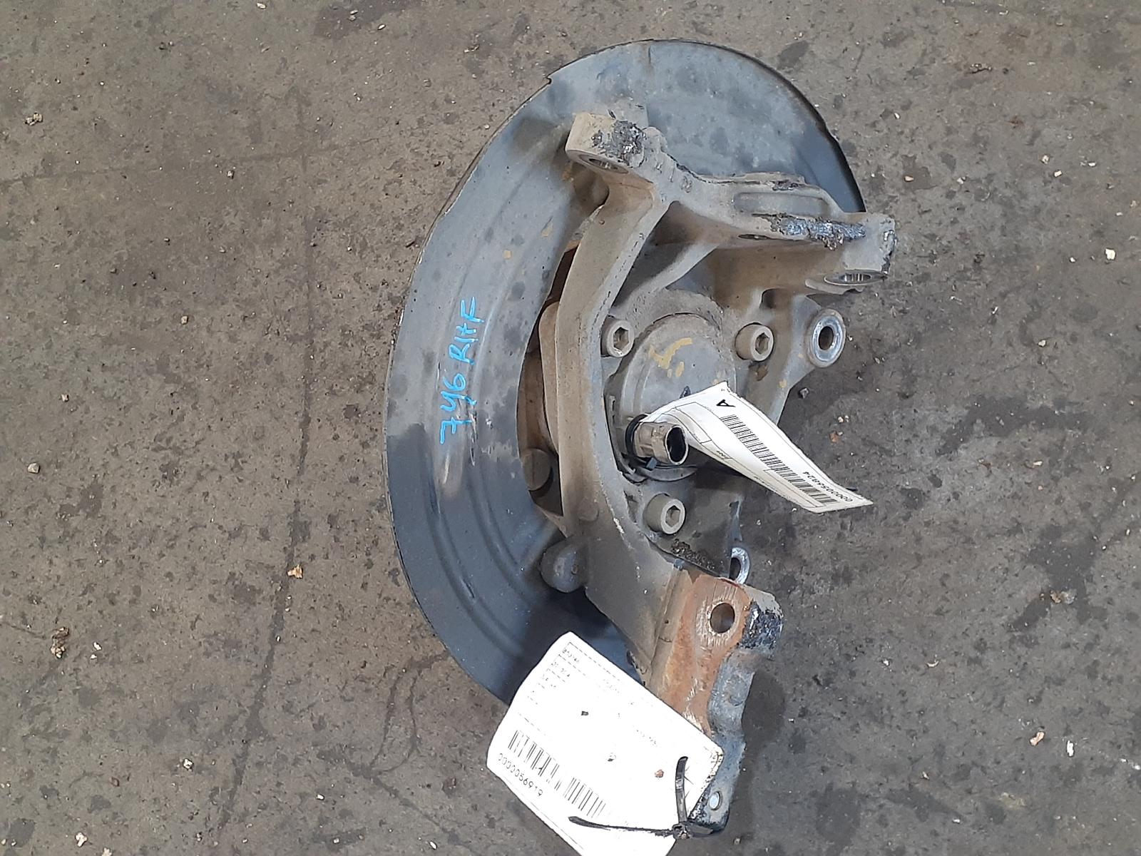 View Auto part Right Front Hub Assembly Holden Commodore 2009