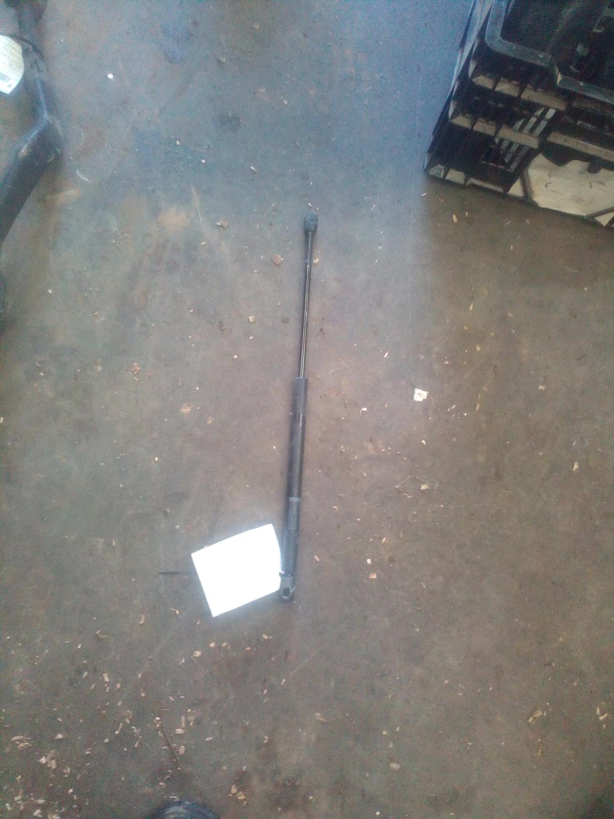 View Auto part Bonnet Hinge/Strut Holden Commodore 2008