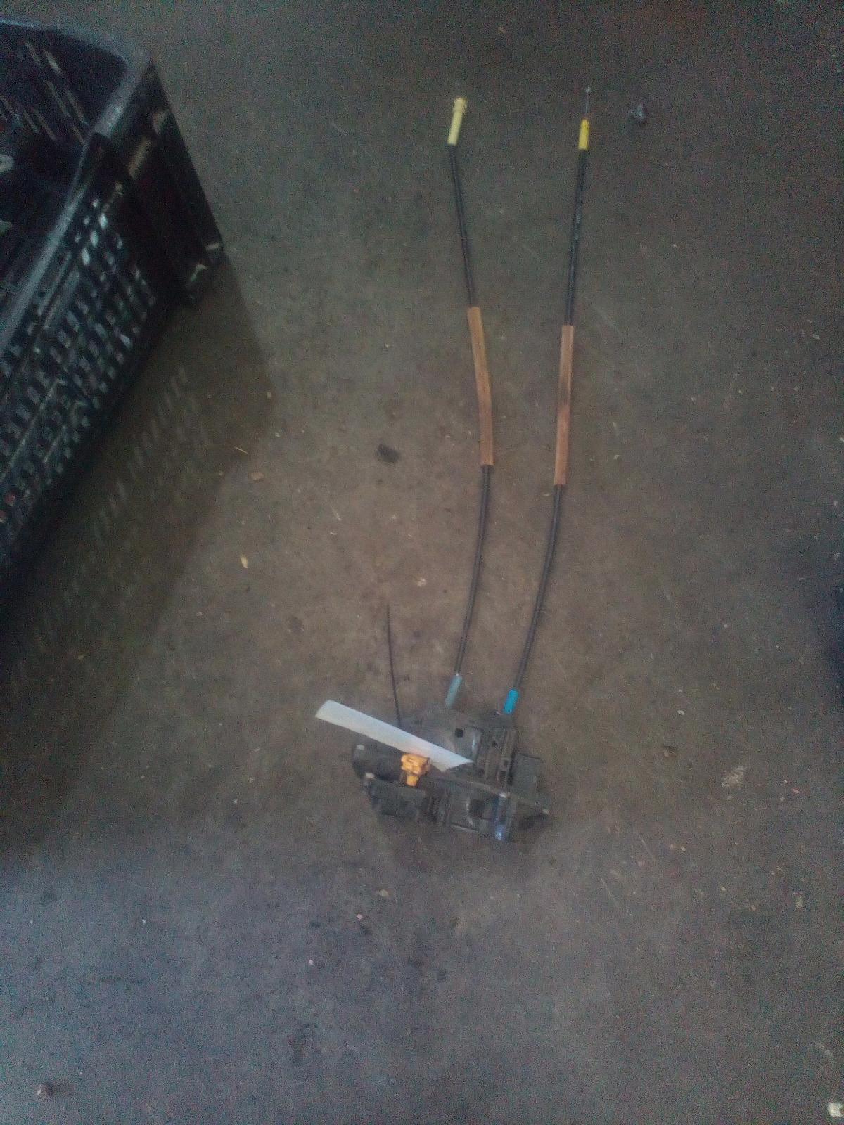 View Auto part Door/Boot/Gate Lock Holden Commodore 2008