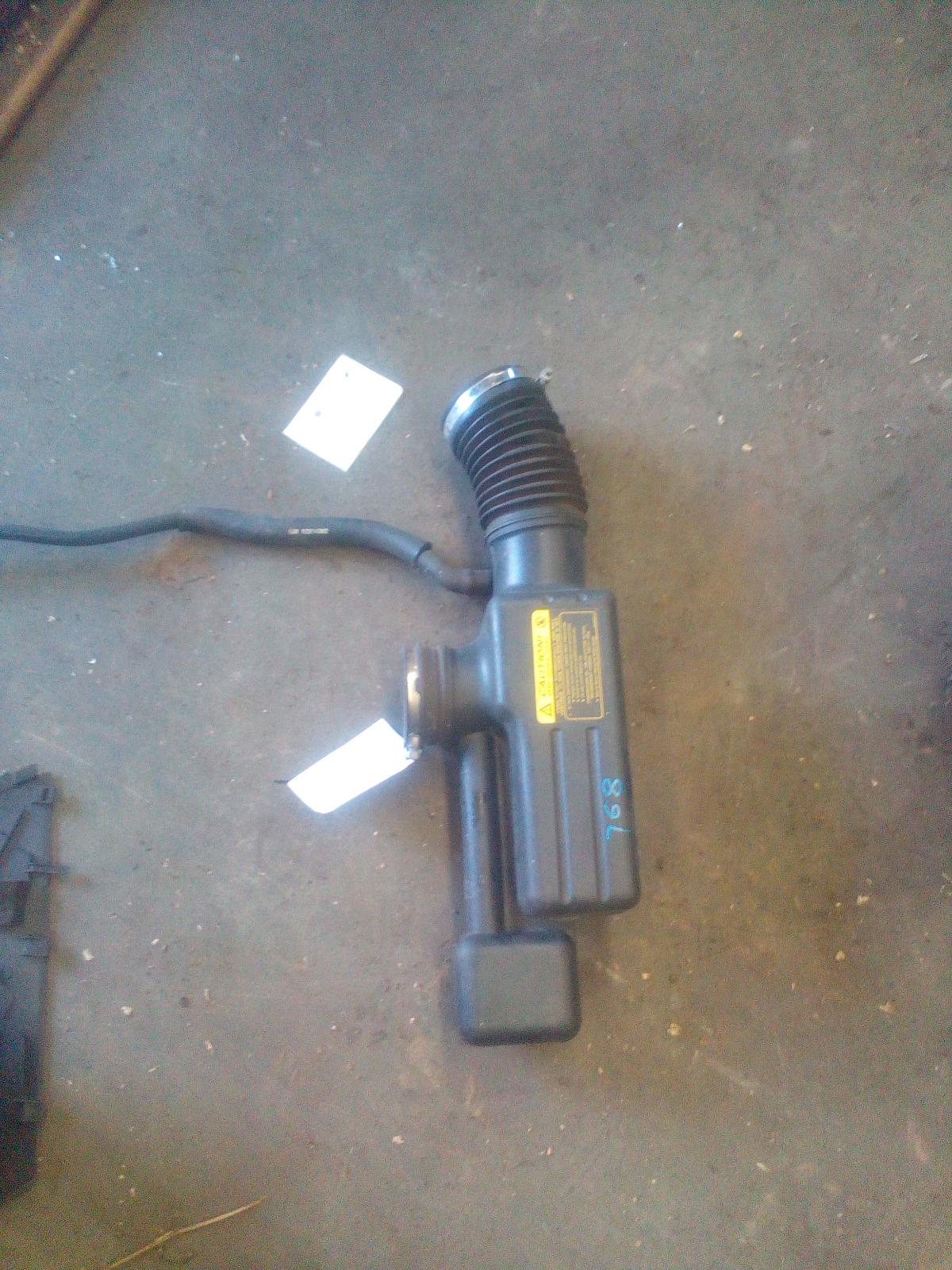 View Auto part Air Cleaner Duct/Hos Holden Commodore 2008