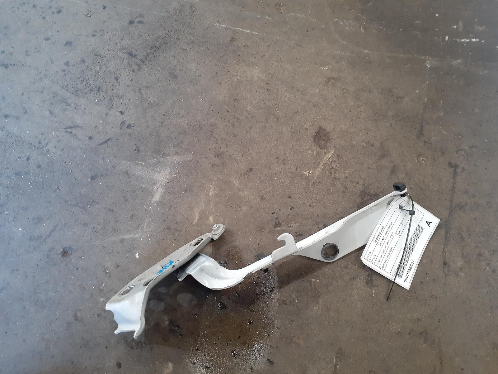 View Auto part Bonnet Hinge/Strut Holden Commodore 2017