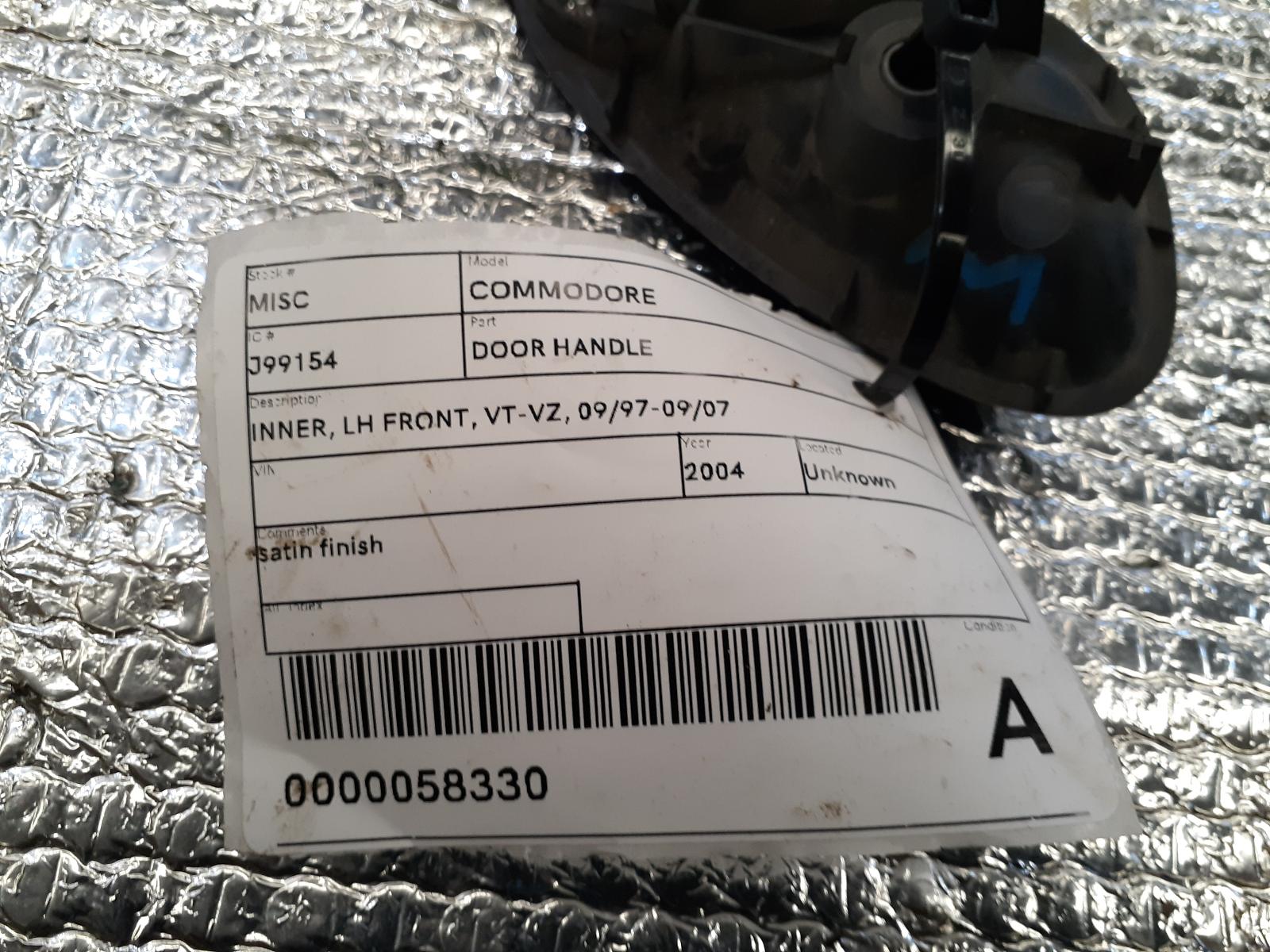 View Auto part Door Handle Holden Commodore 2004