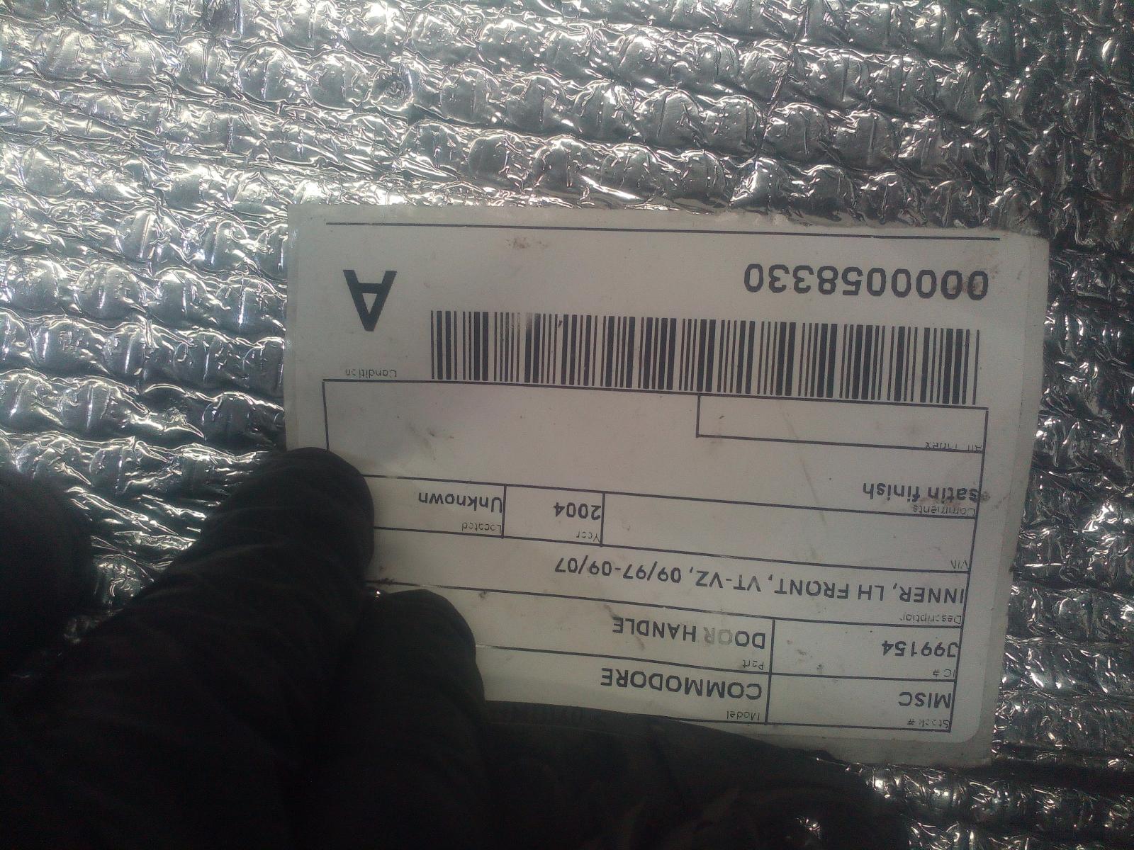 View Auto part Door Handle Holden Commodore 2004