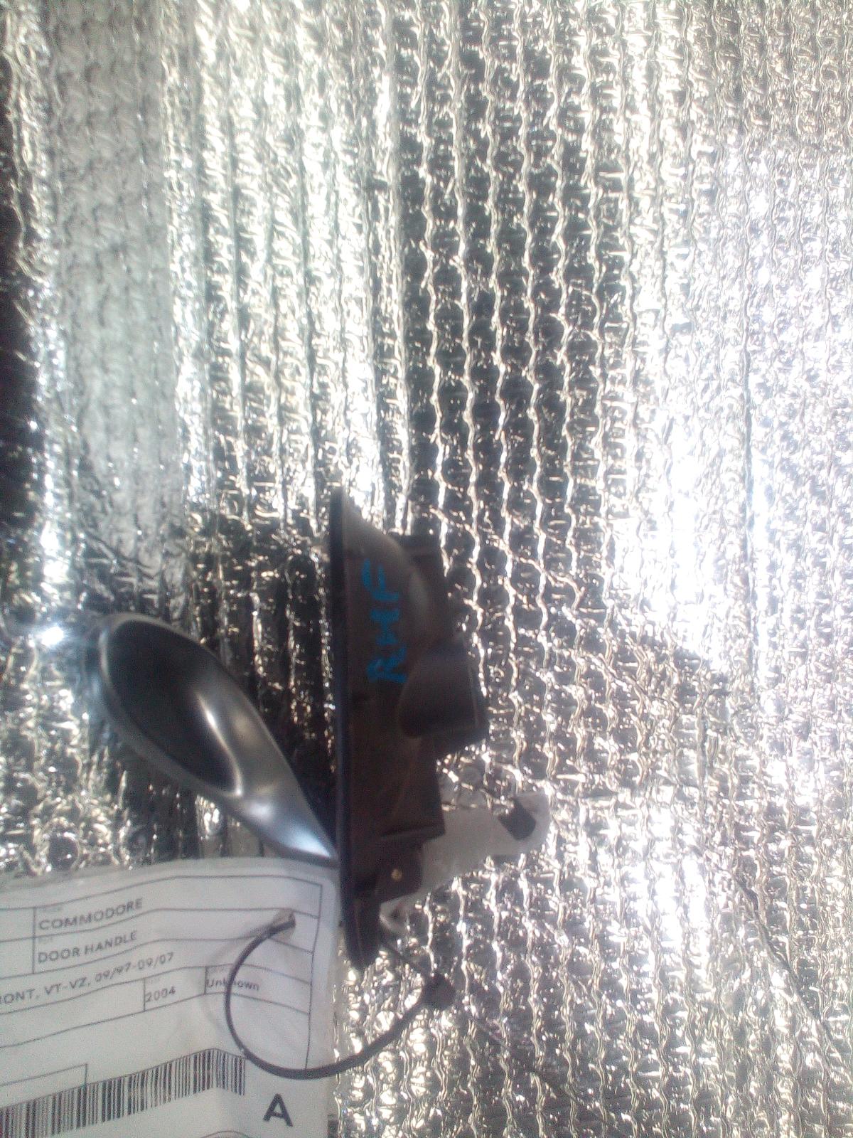 View Auto part Door Handle Holden Commodore 2004