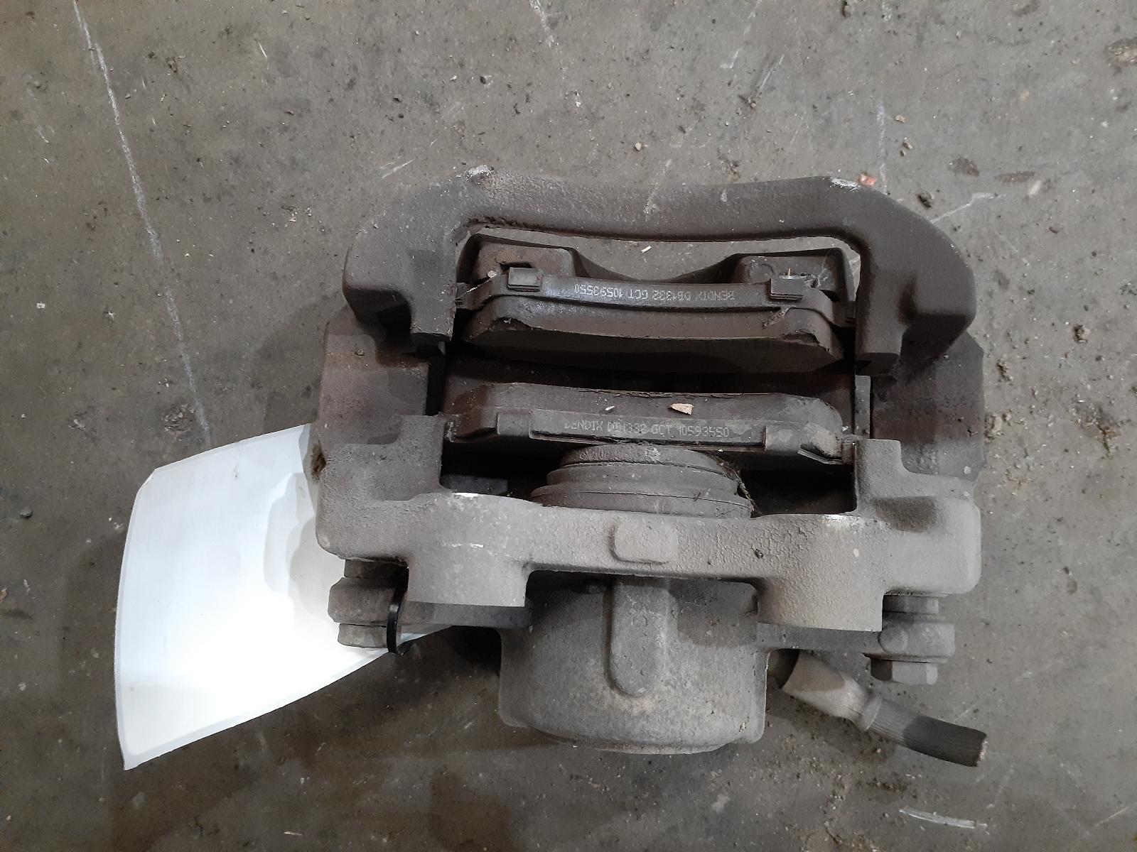 Caliper Commodore Holden 2000