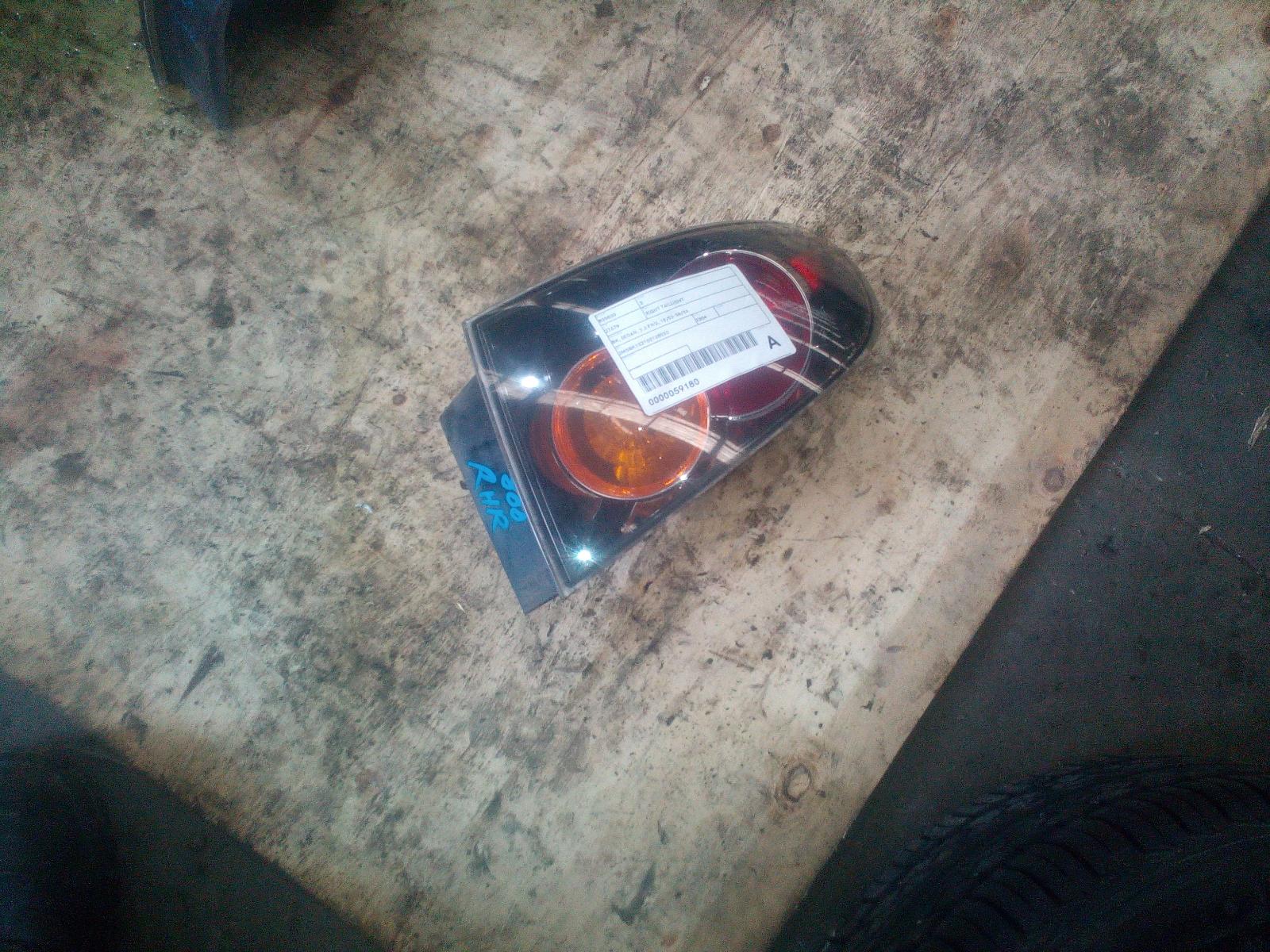 2004 Mazda 3 Right Taillight View Auto part Right Taillight Mazda 3 2004