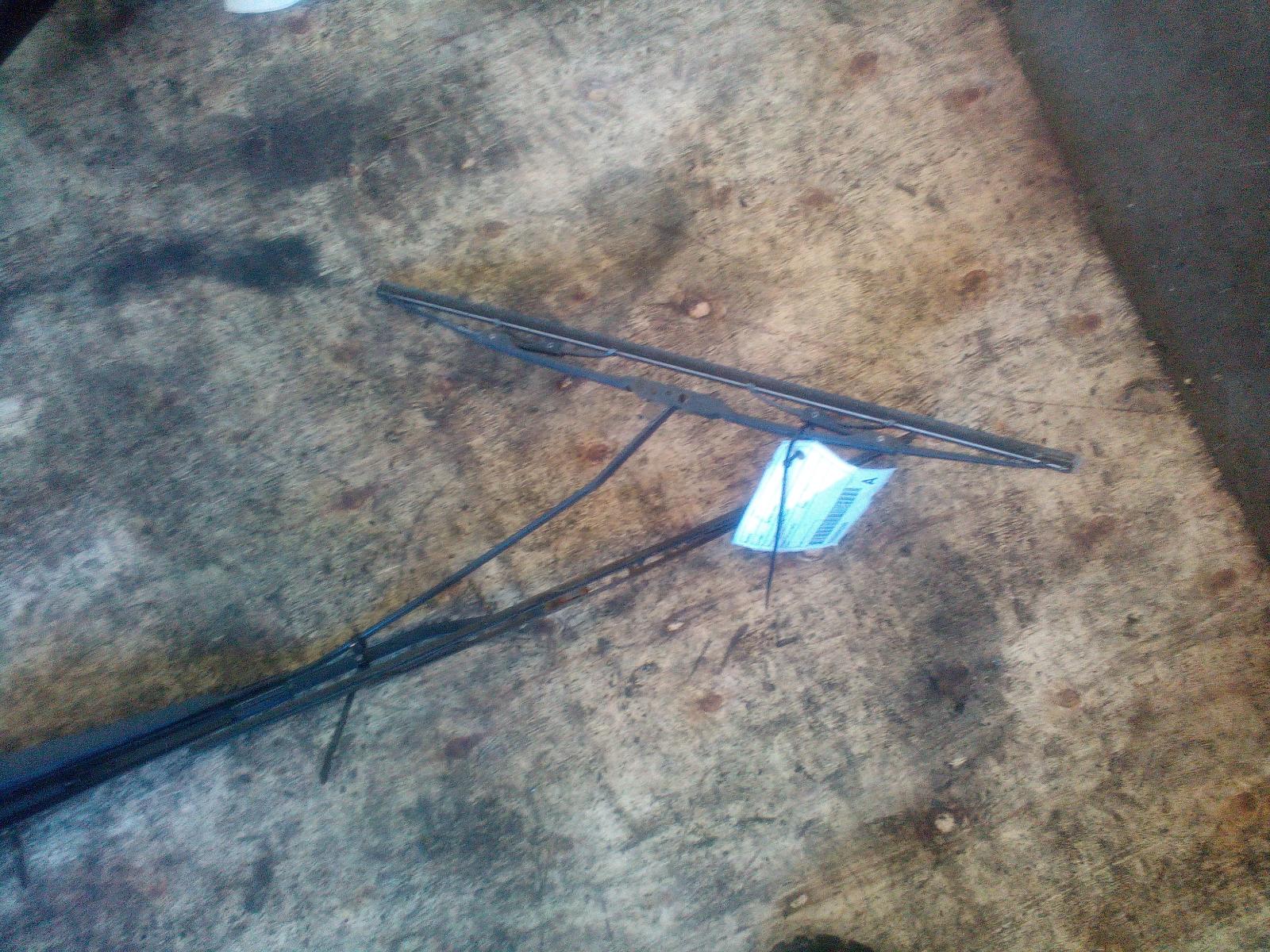 View Auto part Wiper Arm Mazda 3 2004