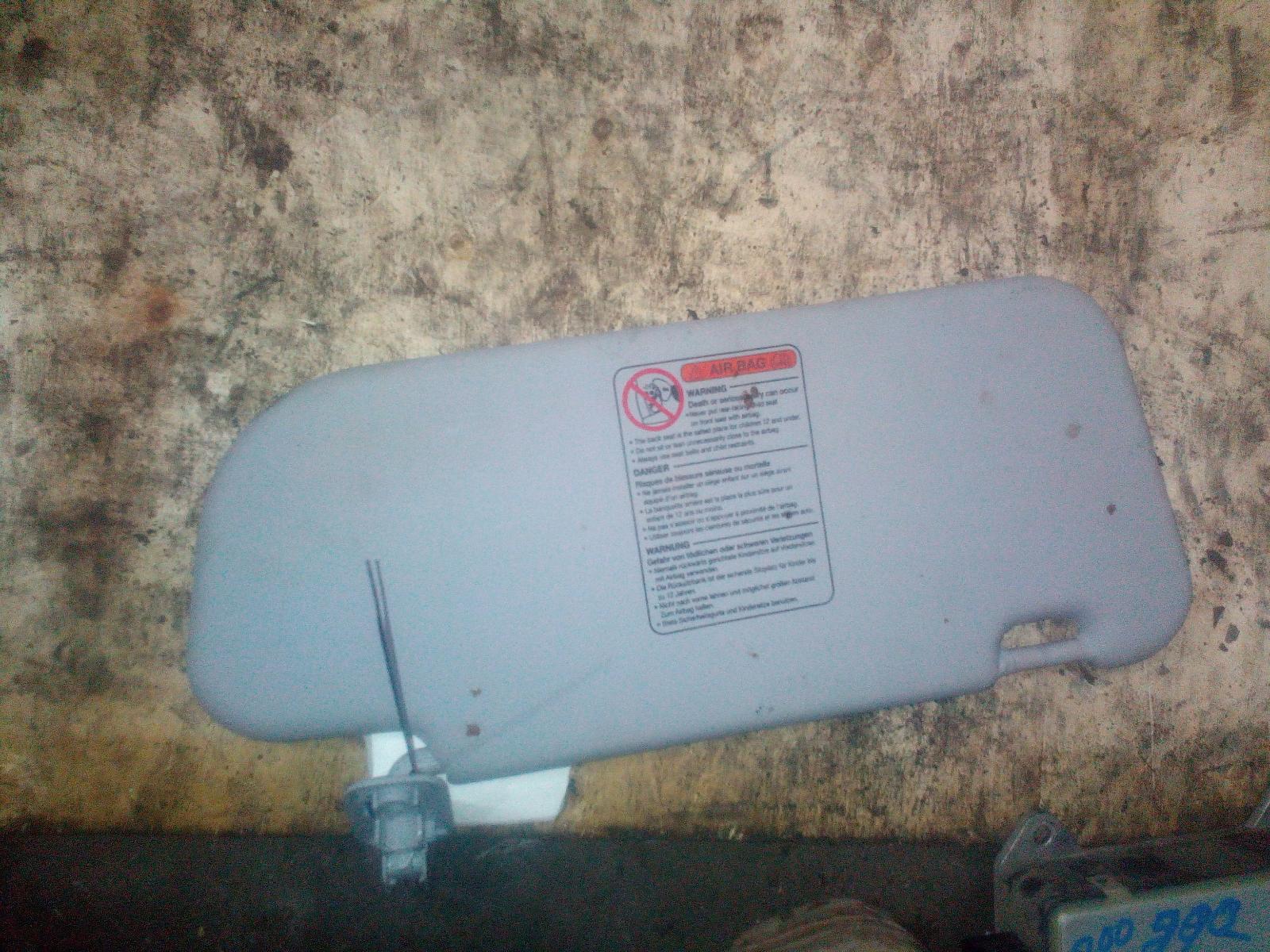 View Auto part Sunvisor Mazda 3 2004
