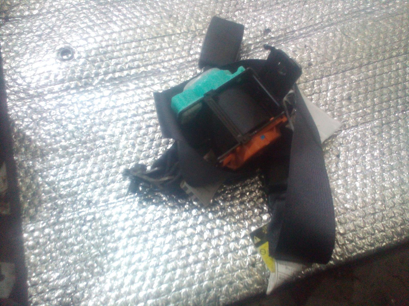 2005 Toyota Corolla Seatbelt/Stalk View Auto part Seatbelt/Stalk Toyota Corolla 2005
