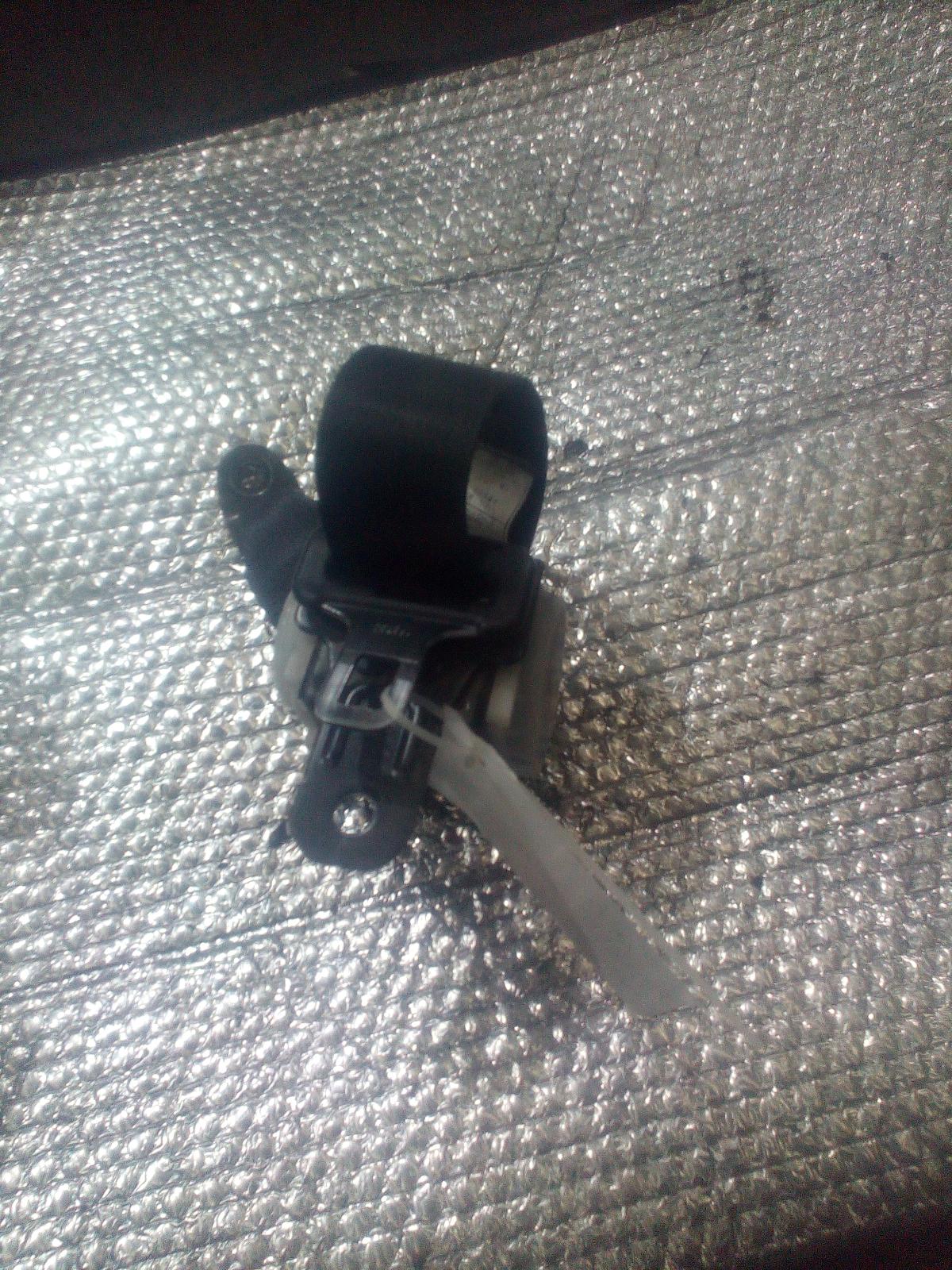 2005 Toyota Corolla Seatbelt/Stalk View Auto part Seatbelt/Stalk Toyota Corolla 2005