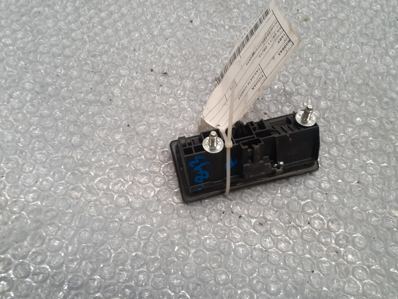 View Auto part Tailgate Handle Volkswagen Tiguan 2012