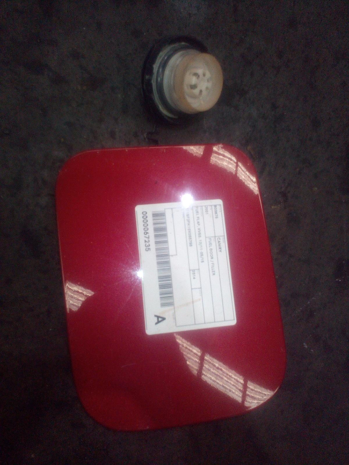 2014 Toyota Camry Fuel Door / Filler View Auto part Fuel Door / Filler Toyota Camry 2014